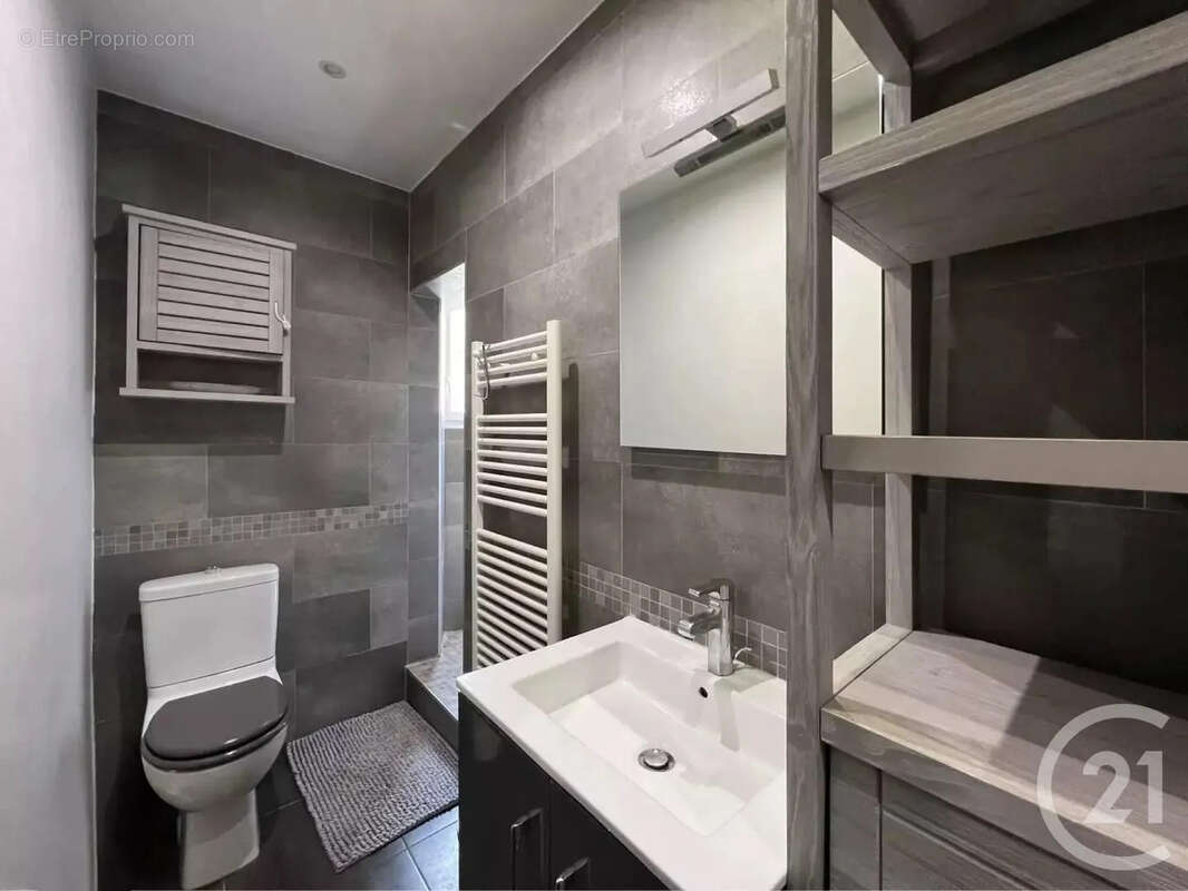 Appartement à SAINT-MAUR-DES-FOSSES