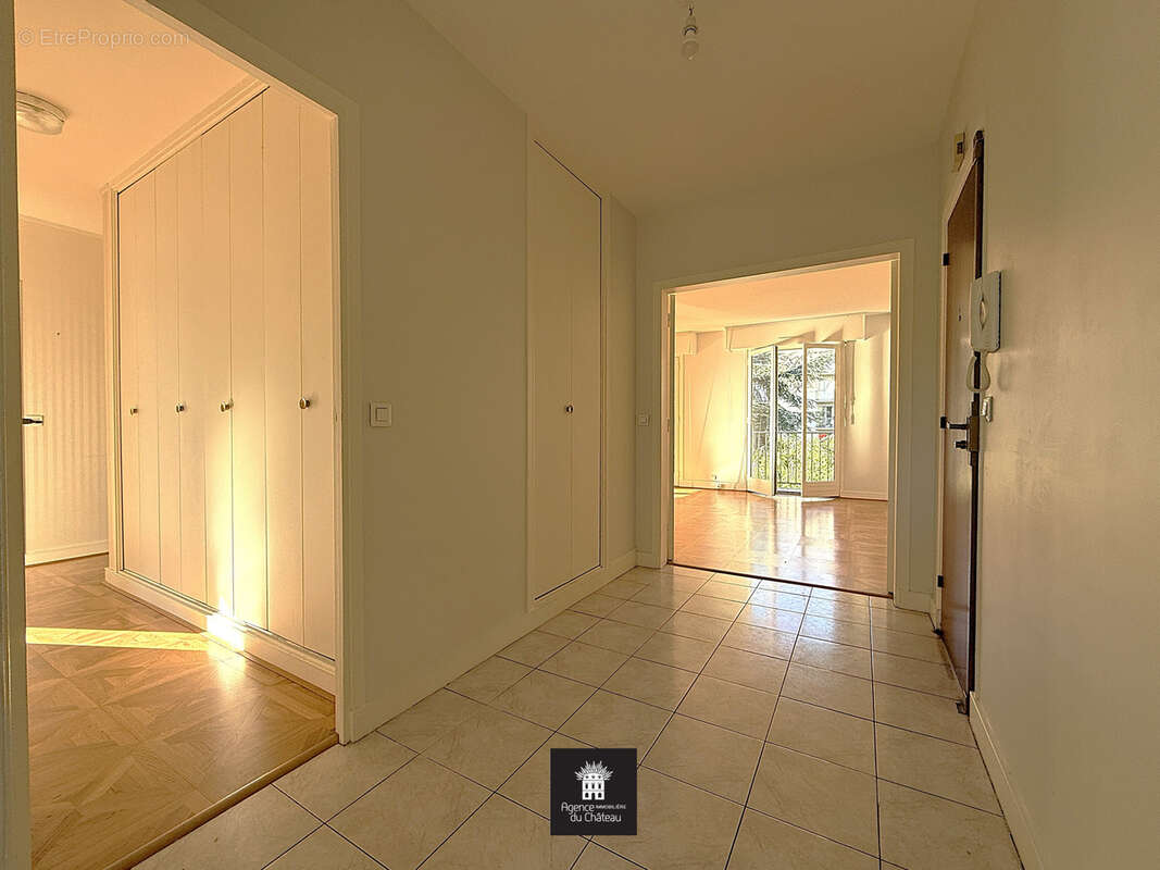 Appartement à VERSAILLES