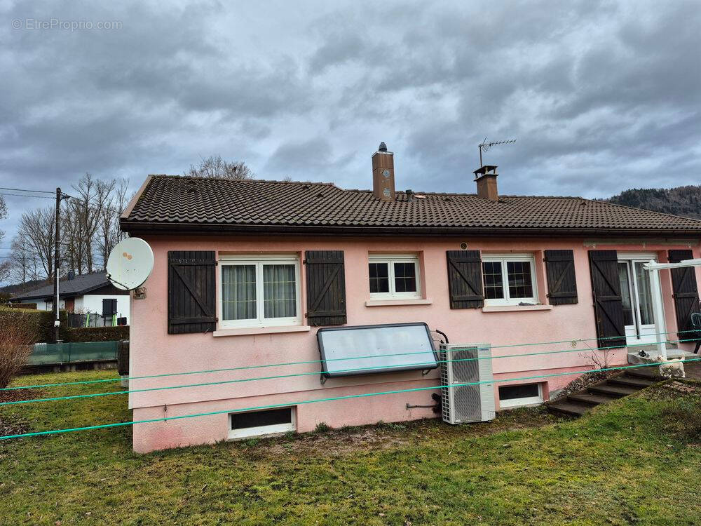Maison à FRESSE-SUR-MOSELLE