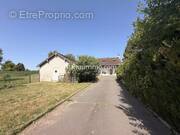 Maison à SAVIGNY-EN-REVERMONT