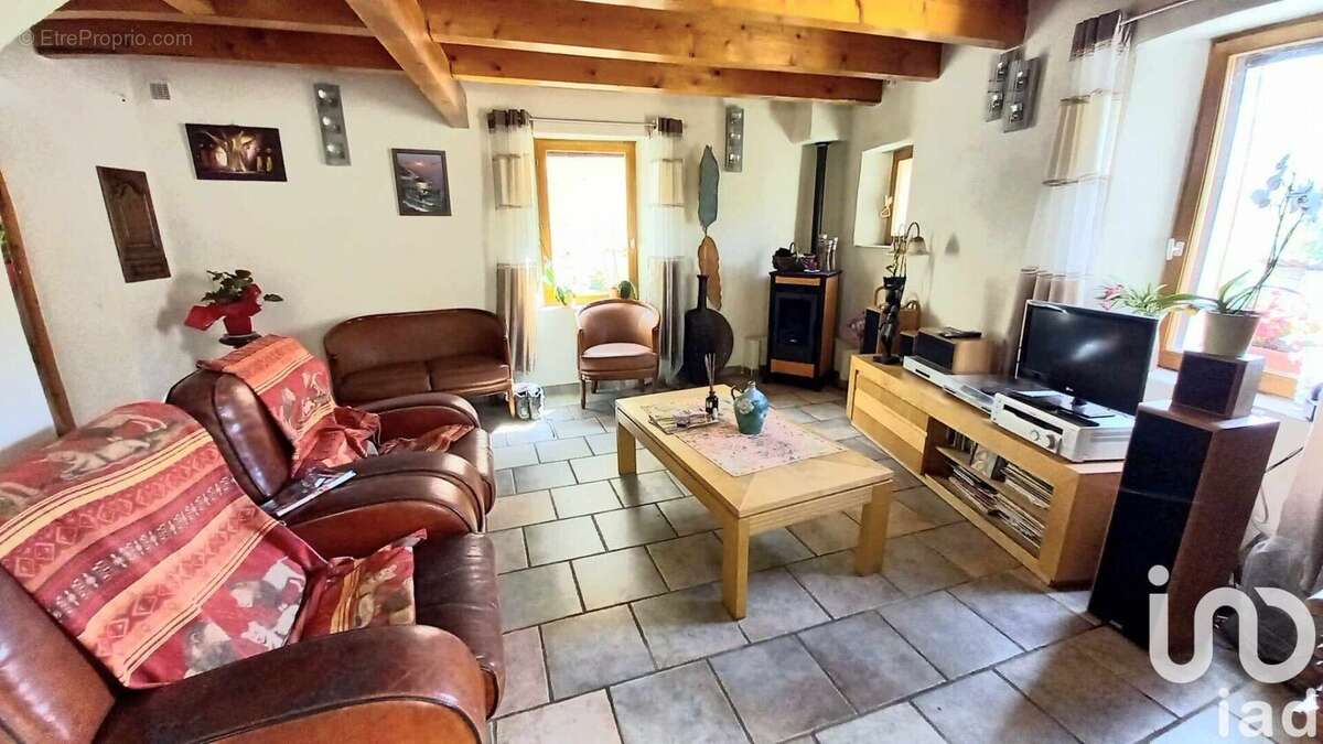Photo 5 - Maison à MONTFROC