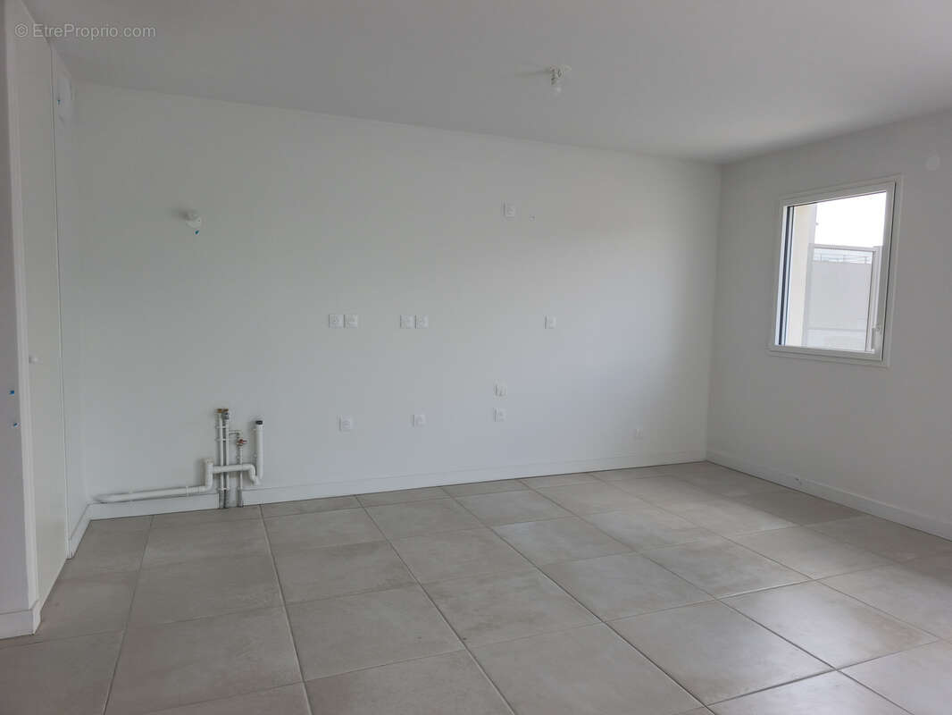 Appartement à PUSIGNAN