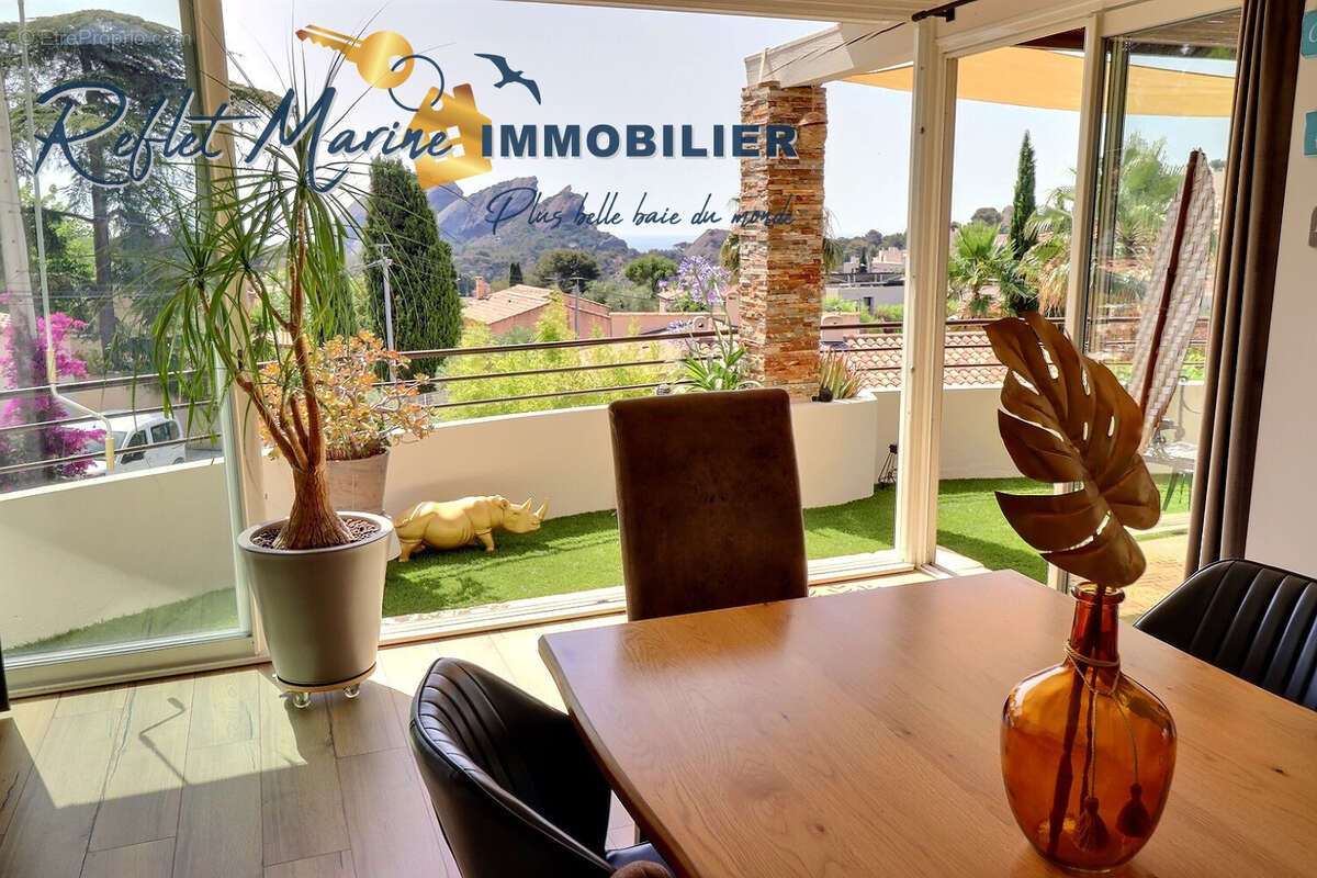Vue mer et parc des calanques, appartement avec terrasse en vente à La Ciotat - photo 5