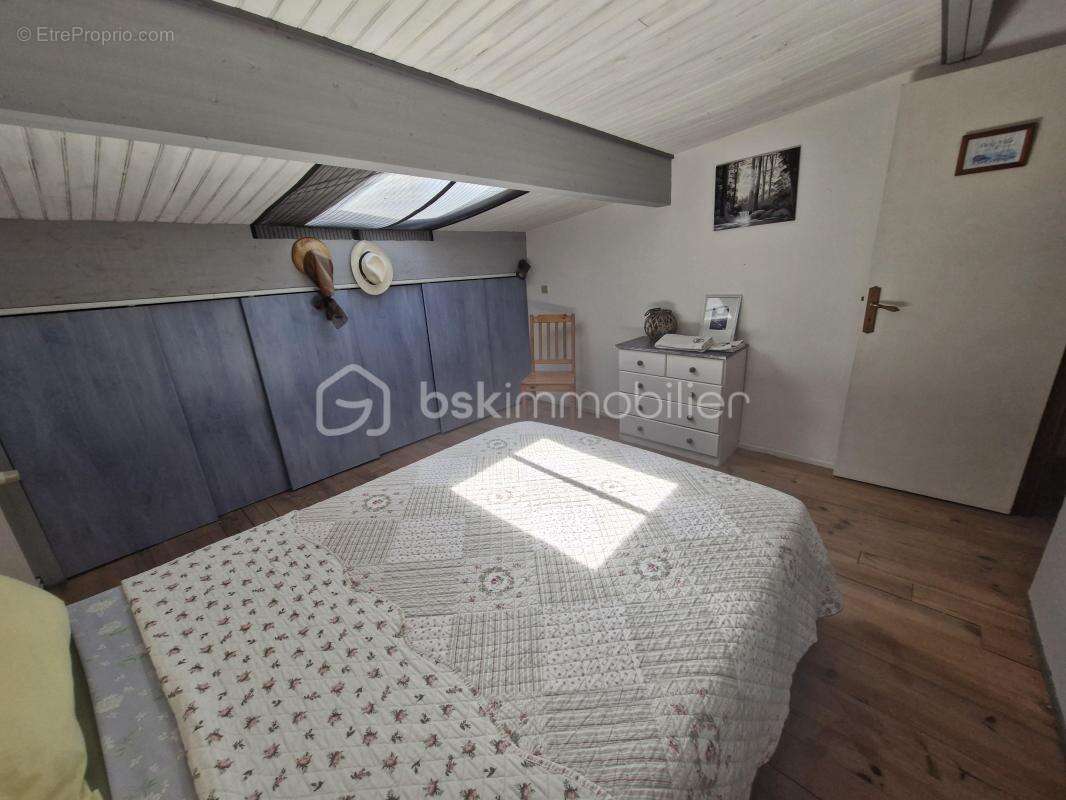 Maison à PORT-SAINTE-FOY-ET-PONCHAPT