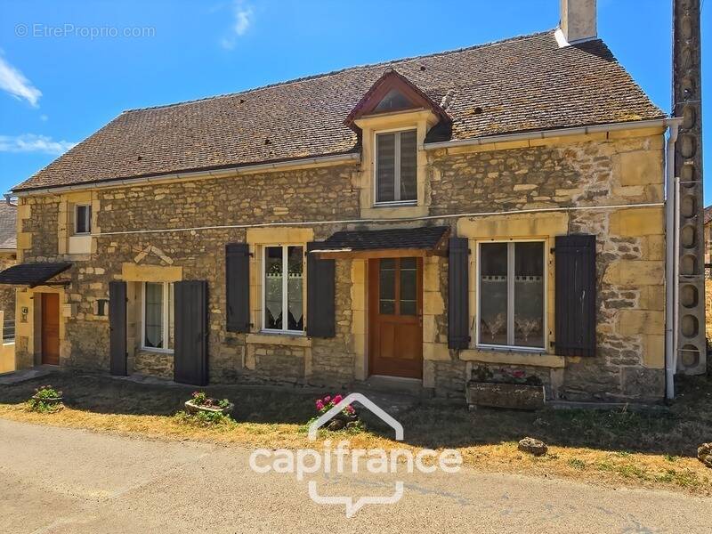 Maison à HERY