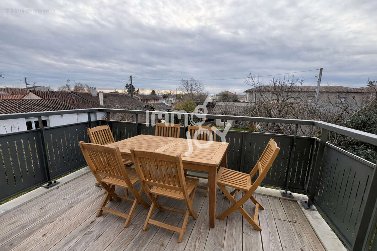 T3 récent 61 m2   , balcon sans vis-à-vis, parking sous-sol, - photo 4