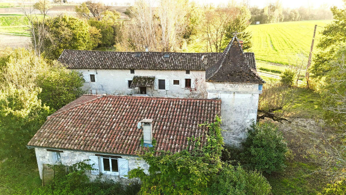 Maison et moulin, piscine sur grand terrain - photo 13