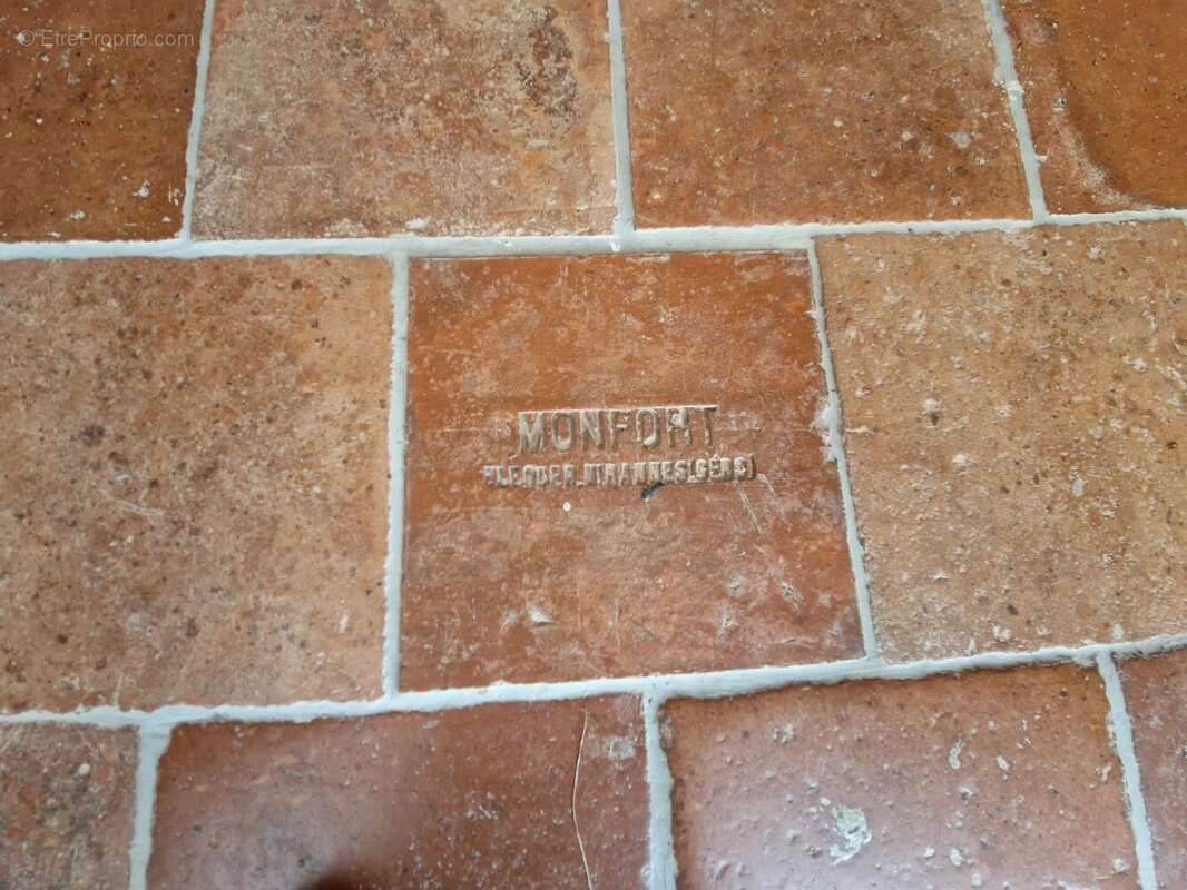 Maison à VIC-FEZENSAC