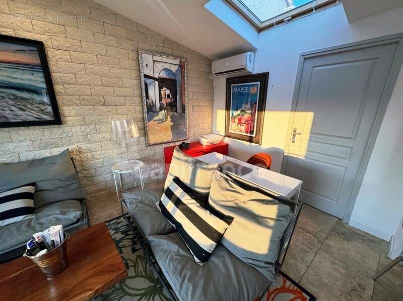 Appartement à MARSEILLE-6E