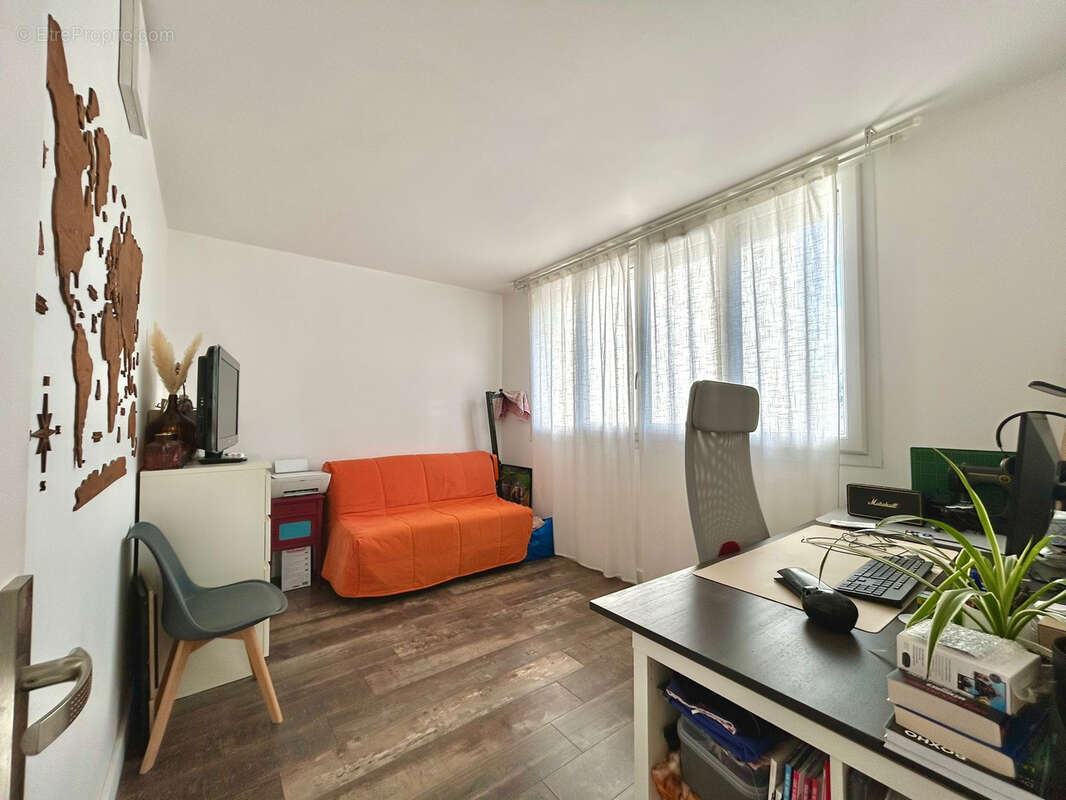 Appartement à SAINT-MICHEL-SUR-ORGE