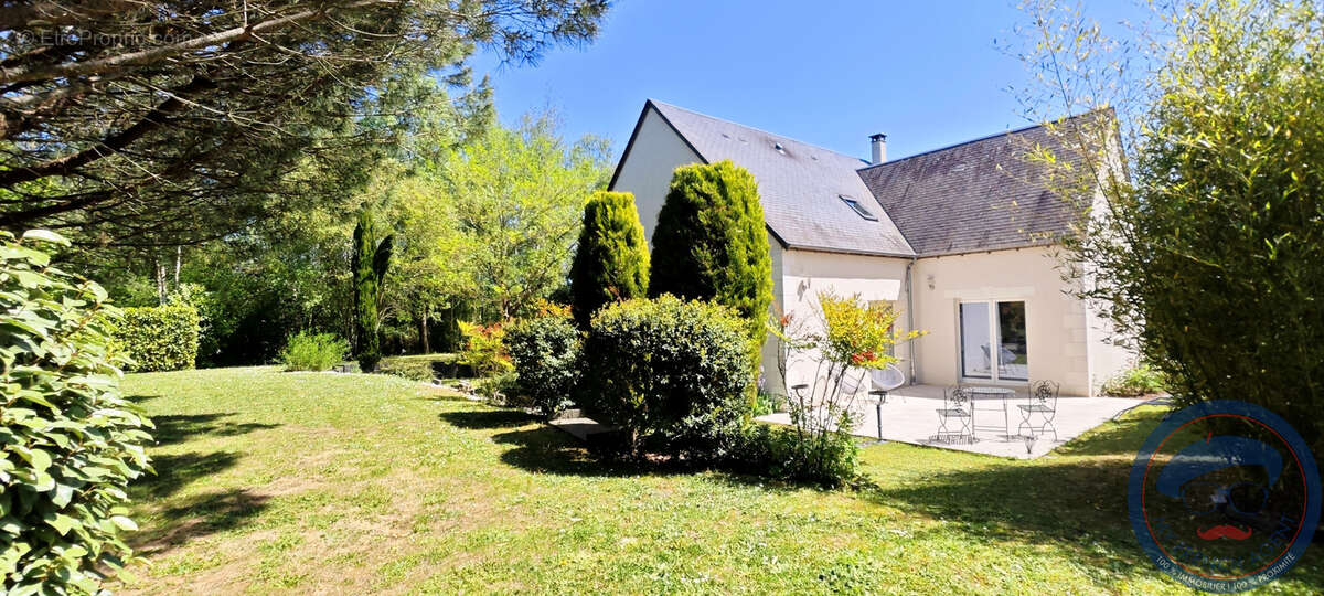 Maison à SAINT-CYR-SUR-LOIRE