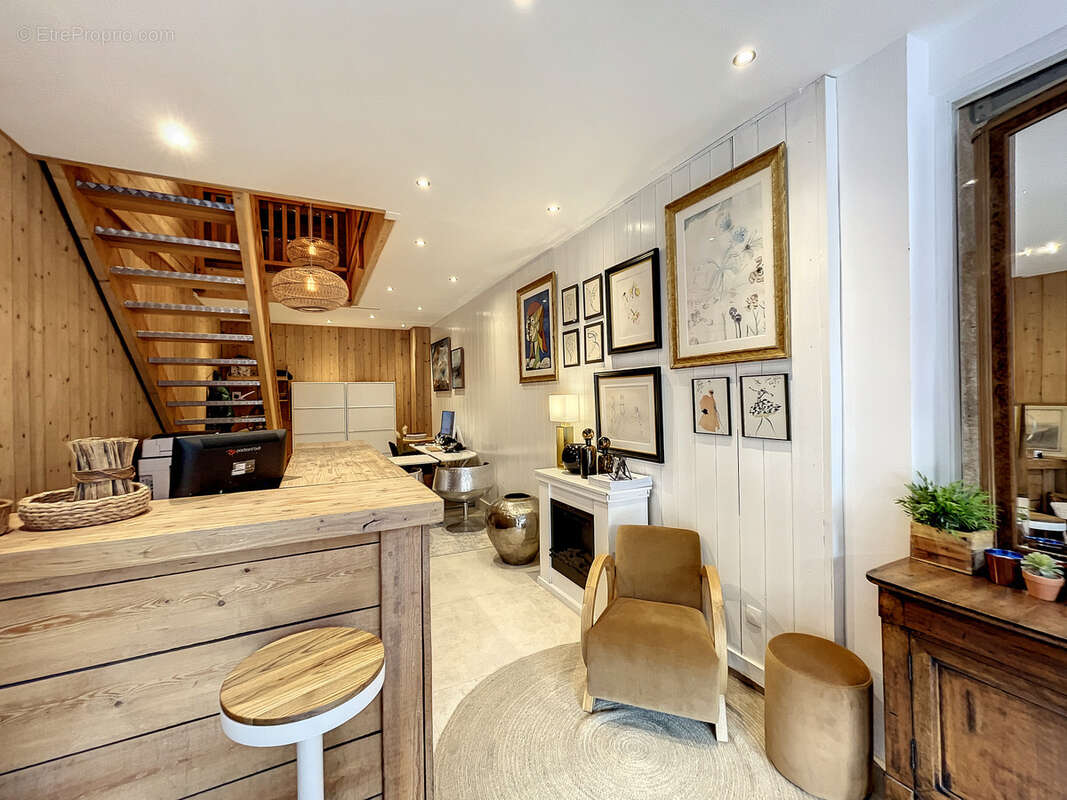 Commerce à BRIANCON