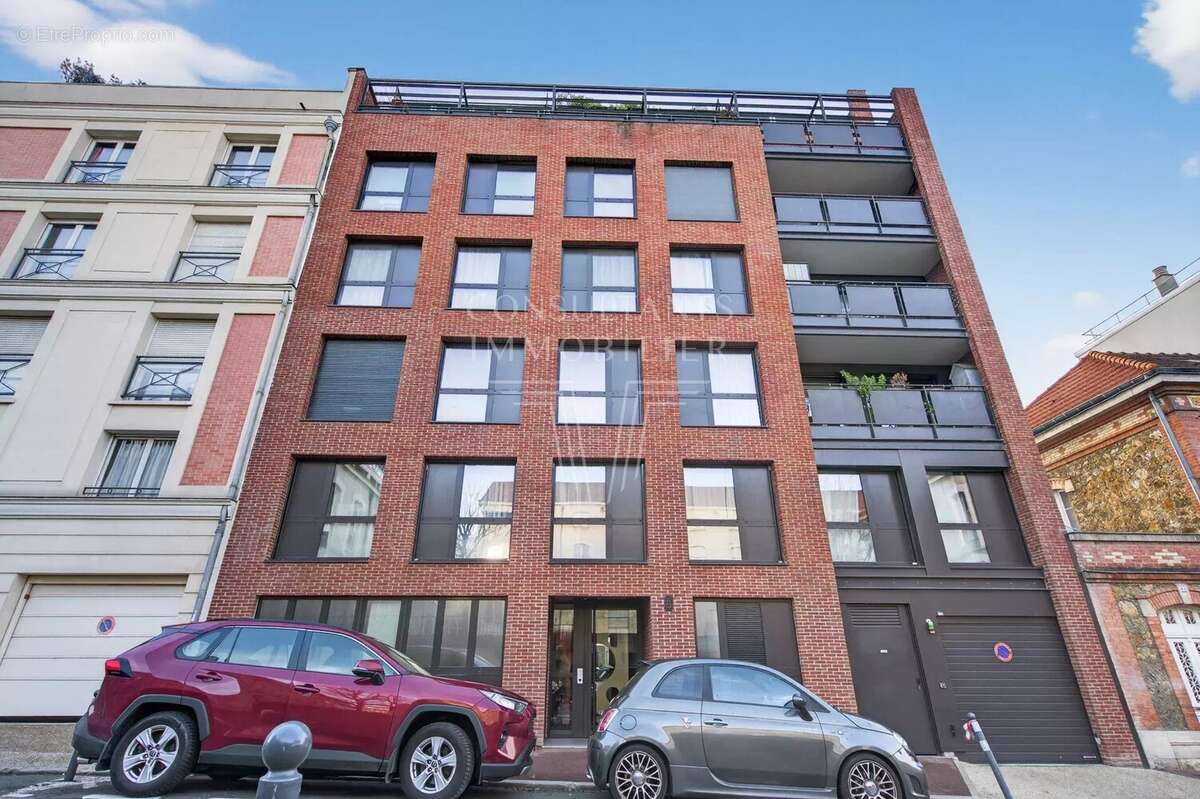 Appartement à ISSY-LES-MOULINEAUX