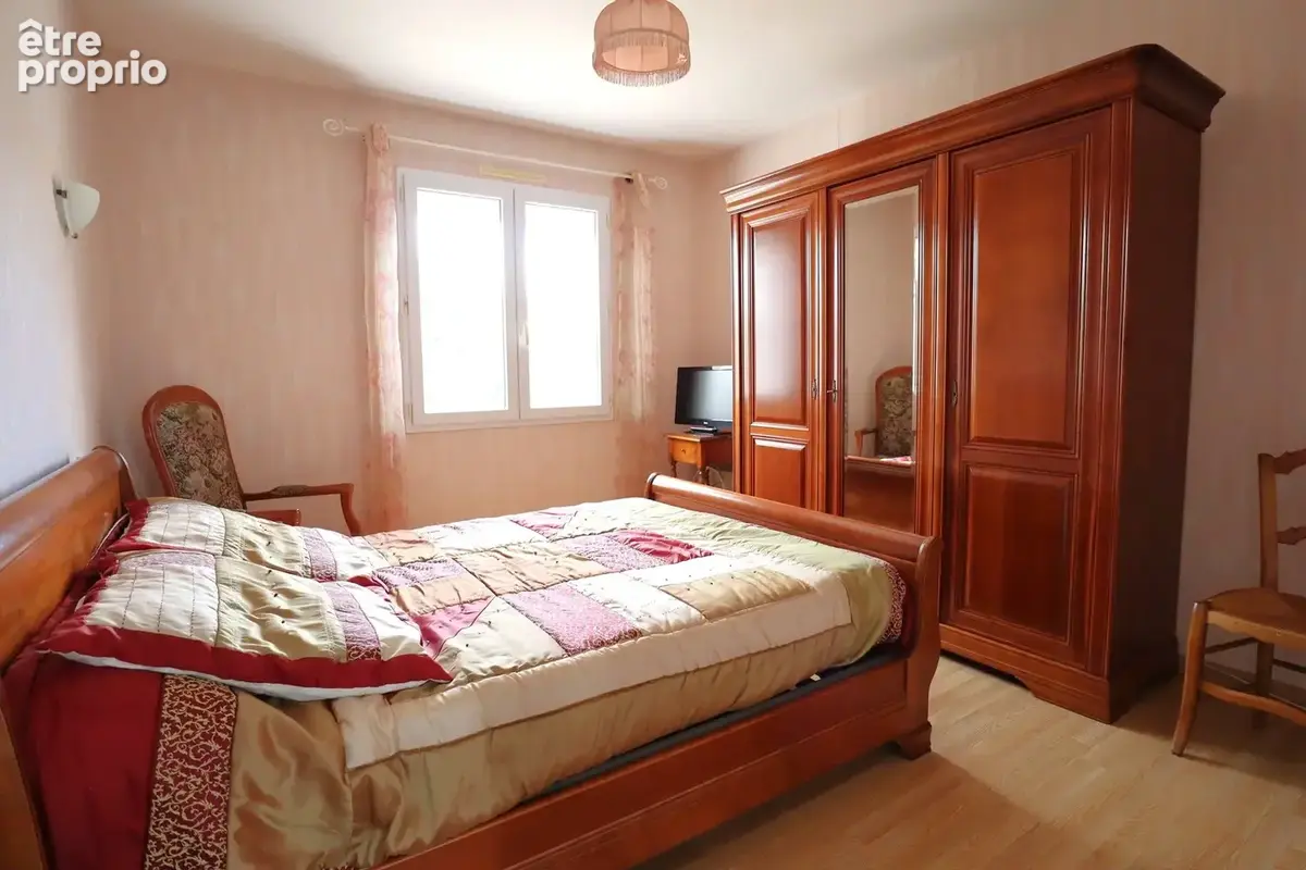 Au CALME d'une IMPASSE, maison de PLAIN-PIED offrant 110 m2 d'habitation - photo 10