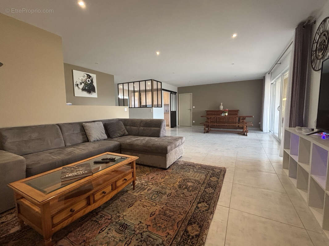 Maison à PORT-DES-BARQUES