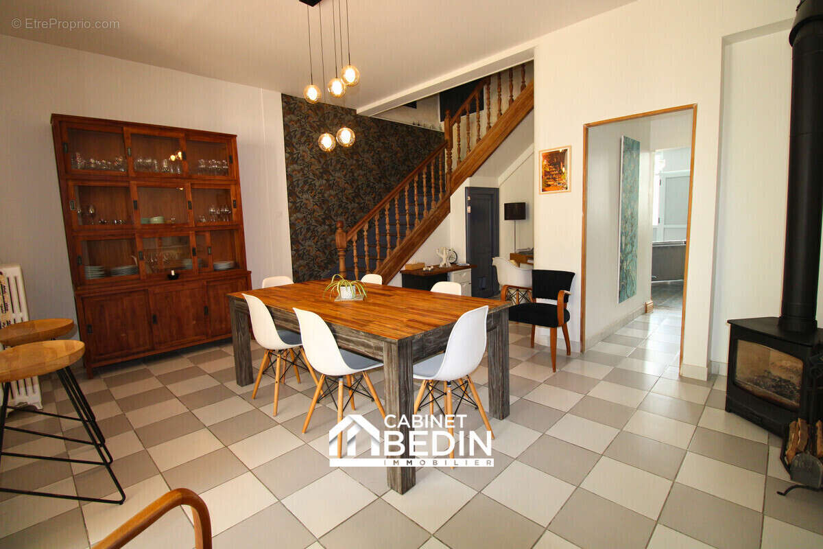 Maison 249 m² à Libourne  - photo 4