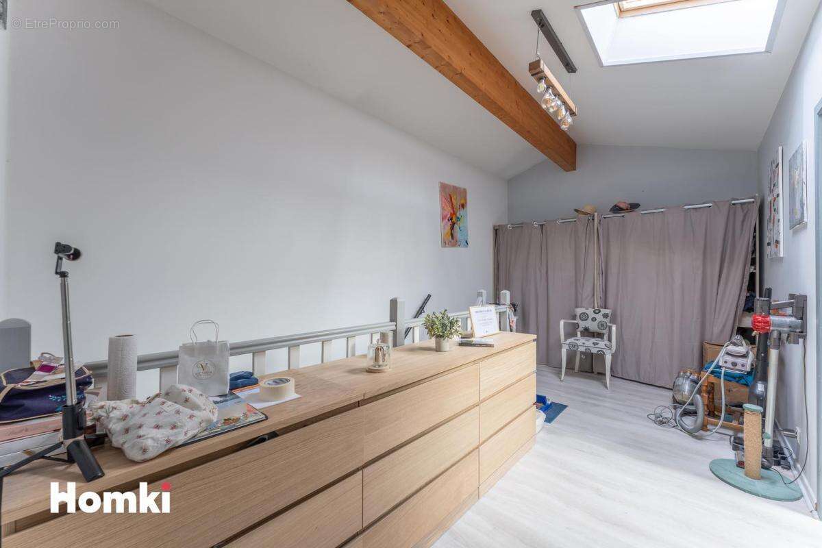 Appartement à VILLENAVE-D'ORNON
