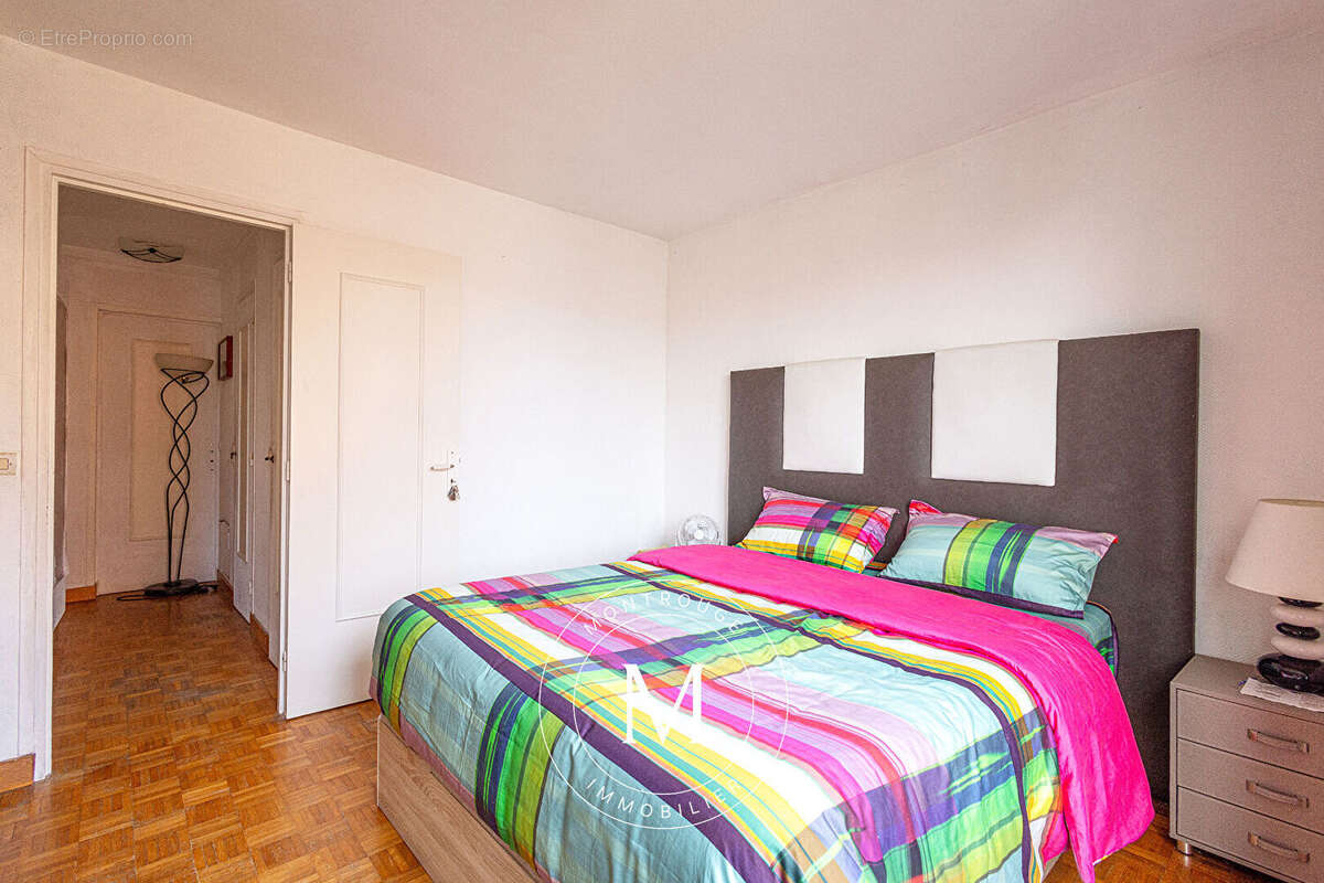 Appartement à MONTROUGE