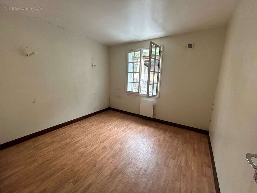 Appartement à TARDETS-SORHOLUS