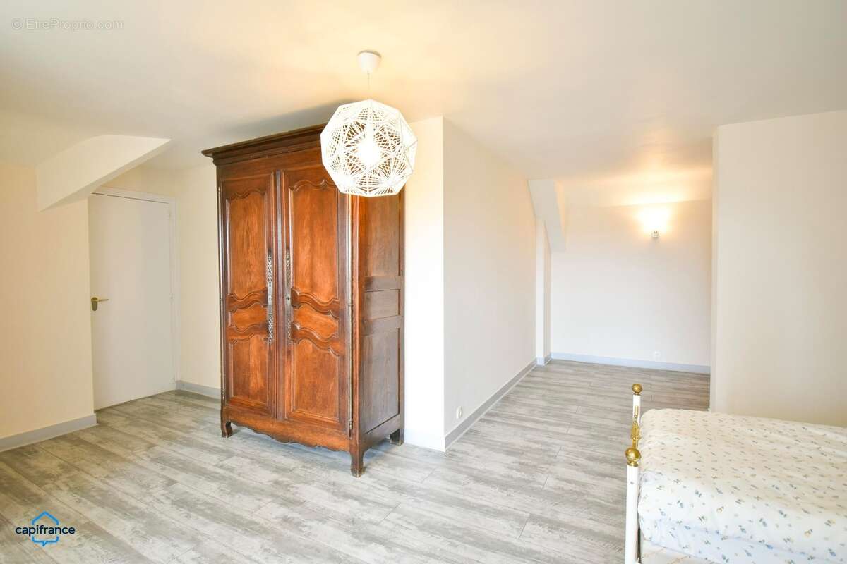 Maison à vendre 8 pièces SAINT DYE SUR LOIRE (41) - photo 12