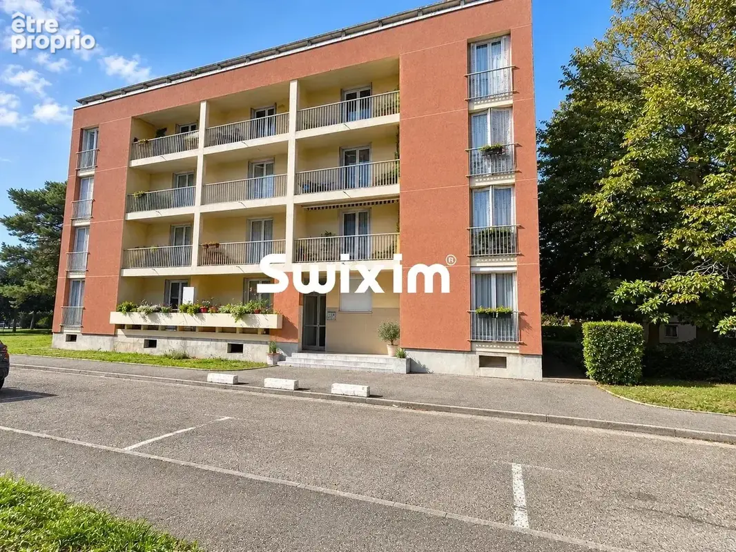 Appartement à PIERRELATTE