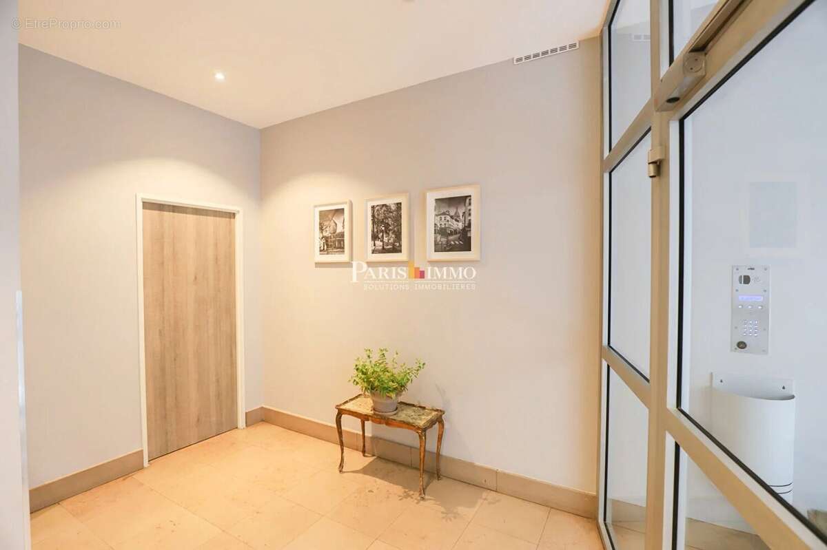 Appartement à PARIS-18E