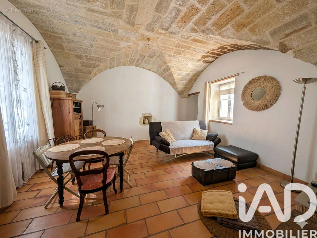 Photo 2 - Maison à ARAMON