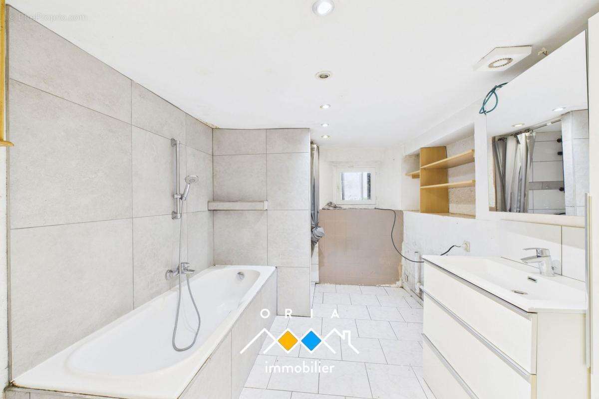 Maison à VANDELAINVILLE