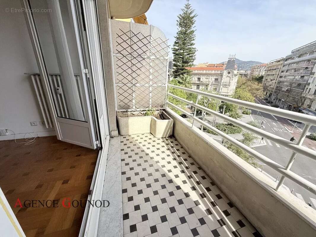 Appartement à NICE