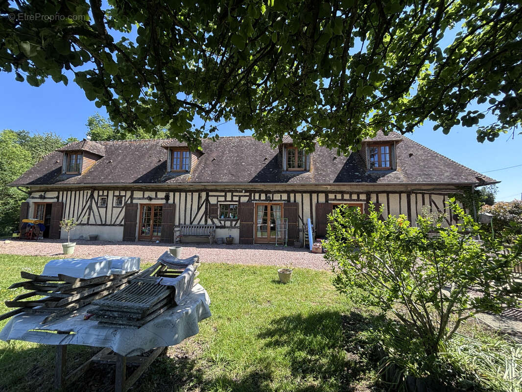 Propriété normande au grand calme - T6 de 141m2 - Piscine et nombreuses dépendances sur 6000m2 - photo 29
