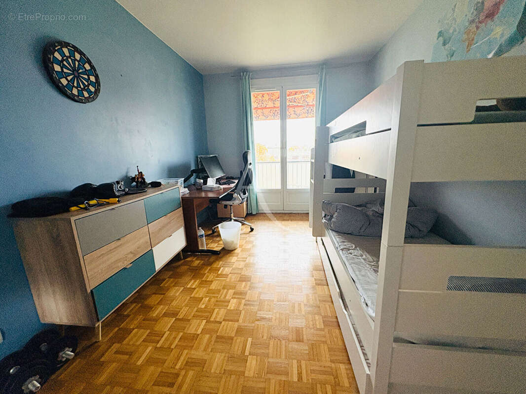 Appartement à FONTENAY-SOUS-BOIS