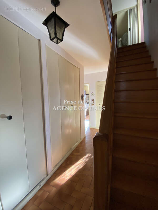 Maison à VILLENEUVE-LA-GUYARD