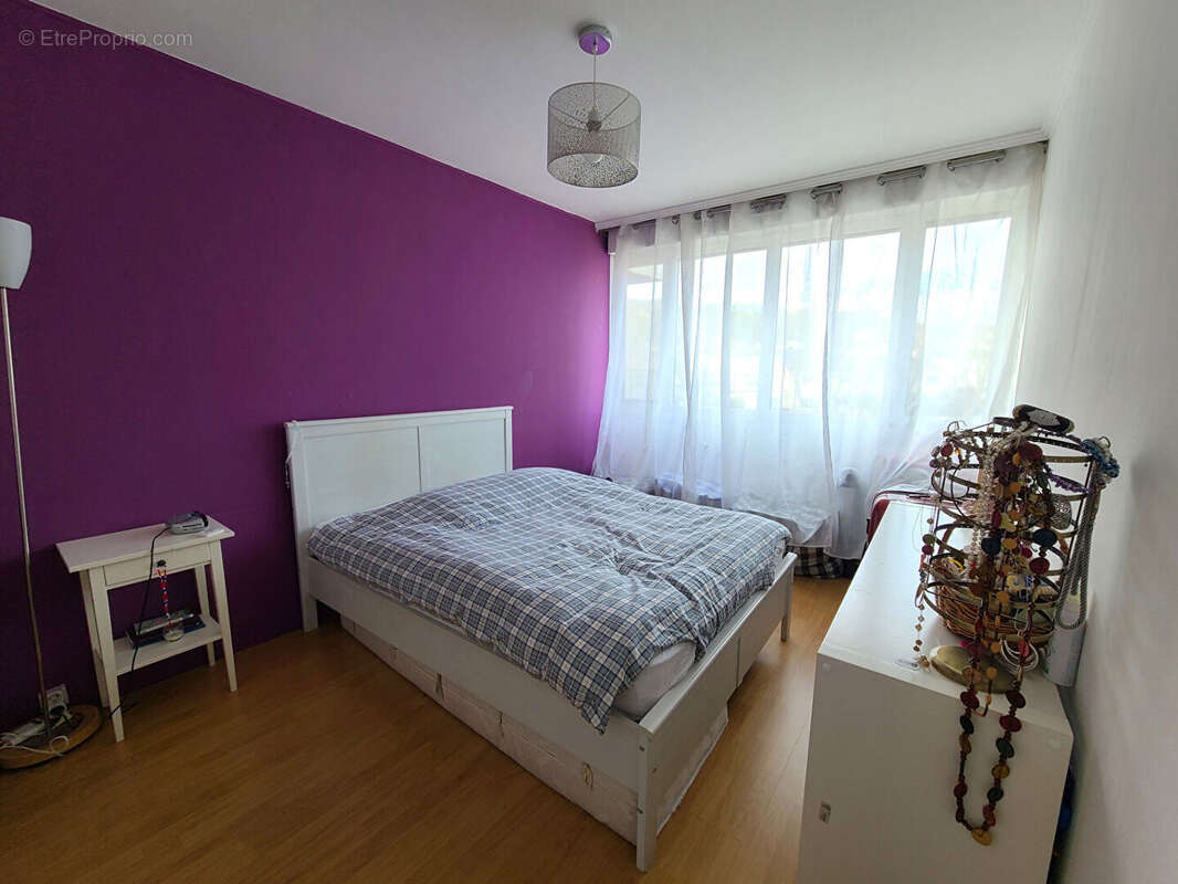 Appartement à FONTENAY-LE-FLEURY