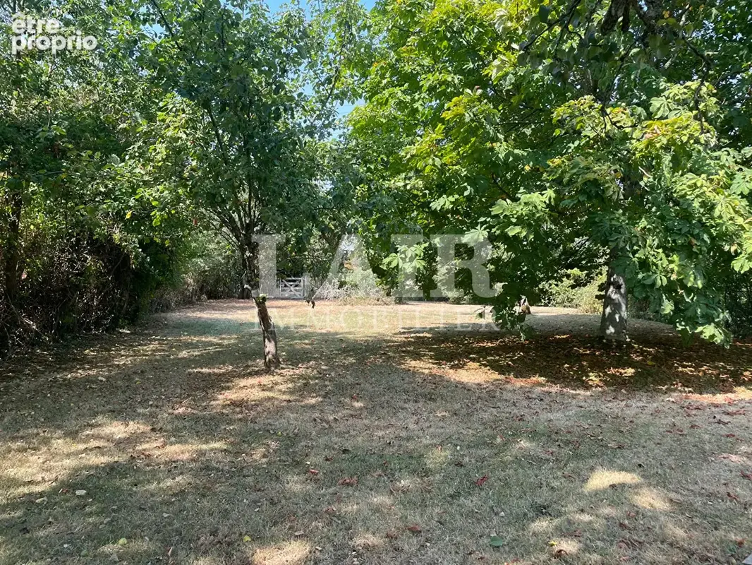 Longère avec une piscine au bout d'un chemin à vendre, réf B15534 - photo 3