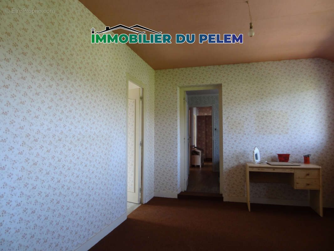 Maison avec jardin clos et garage à proximité des commodités - photo 10