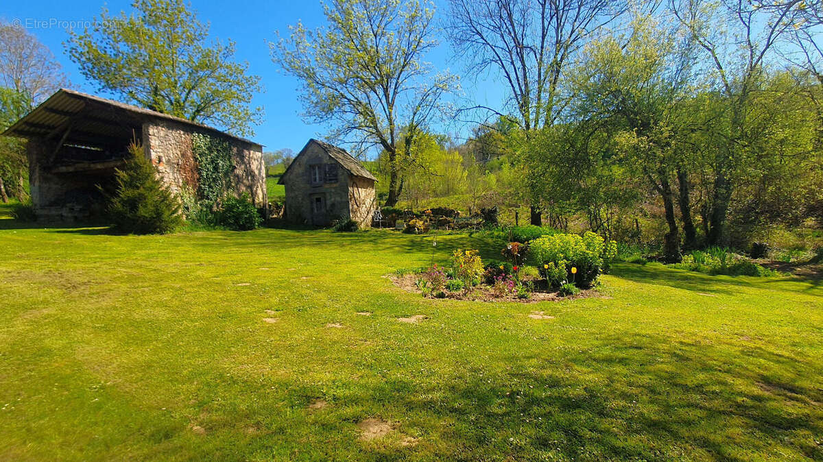 Grande propriété avec gîte spacieux, au calme - photo 18