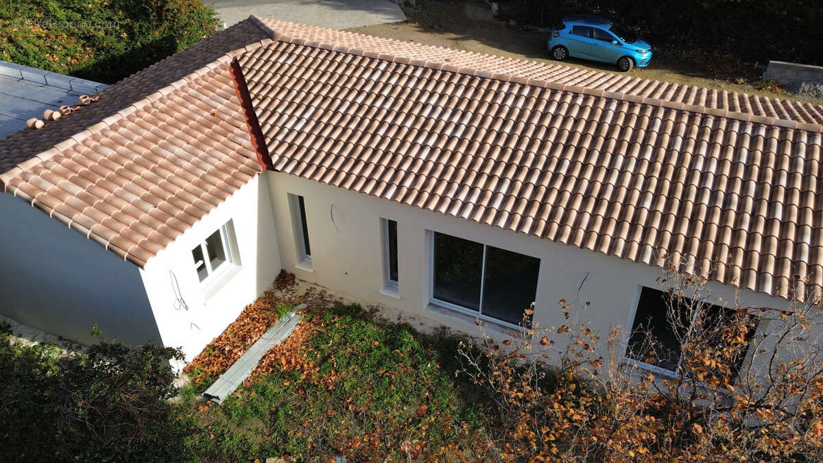 Maison à SAINT-FELIX-DE-LODEZ