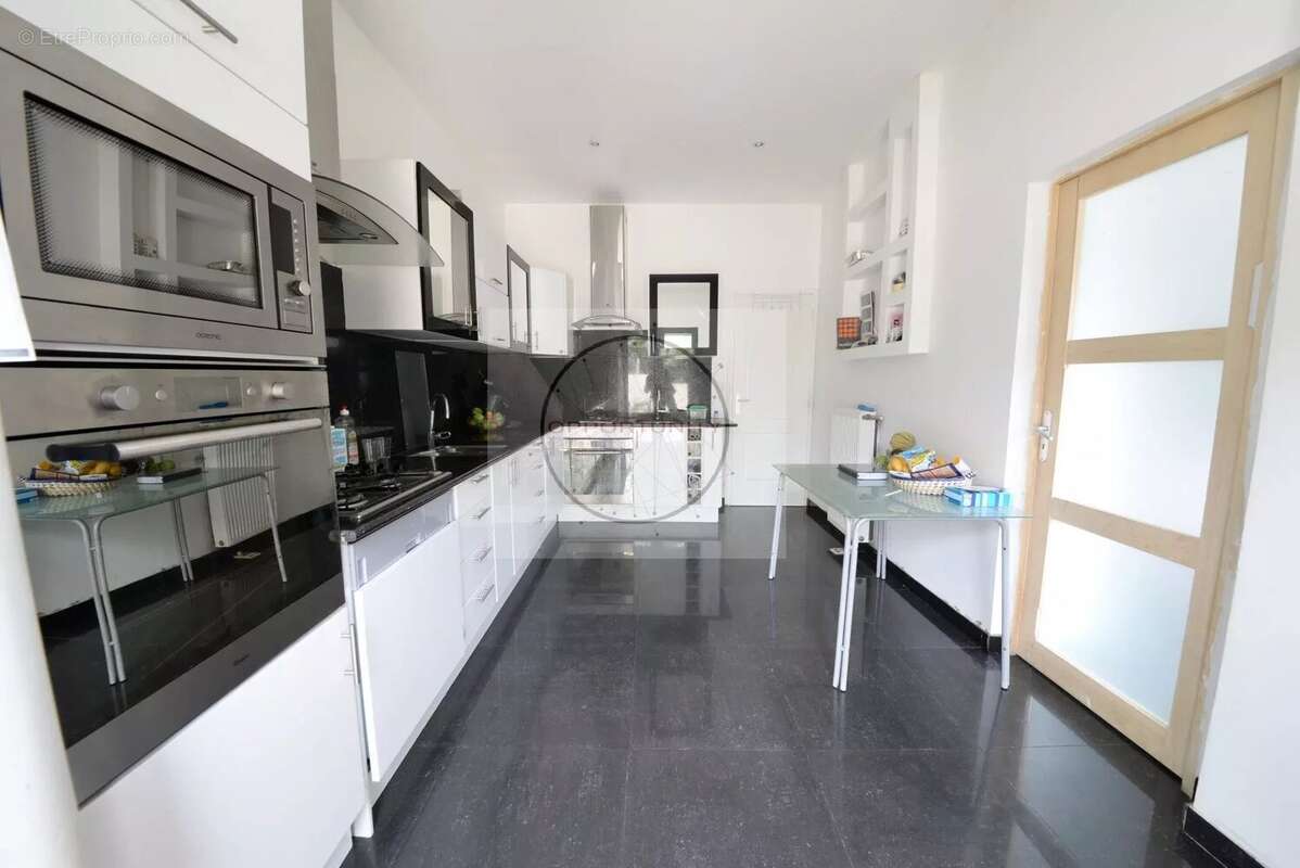 Maison à FONTENAY-SOUS-BOIS