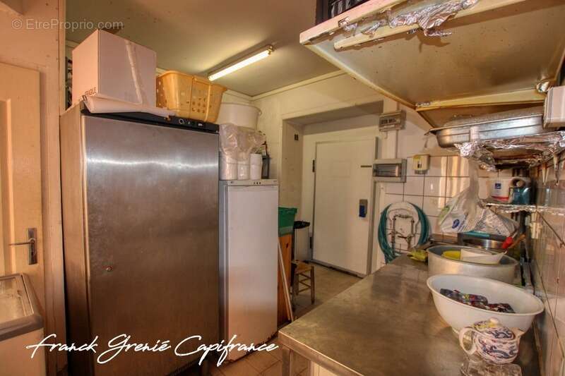 Commerce à SANARY-SUR-MER