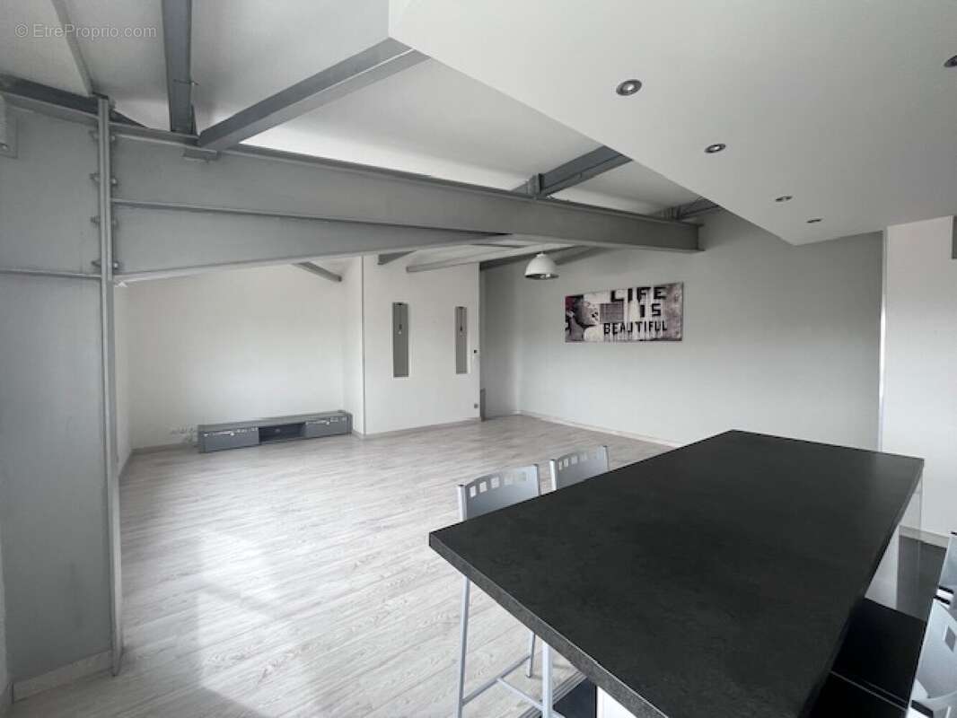 Appartement à LA SALVETAT-SAINT-GILLES