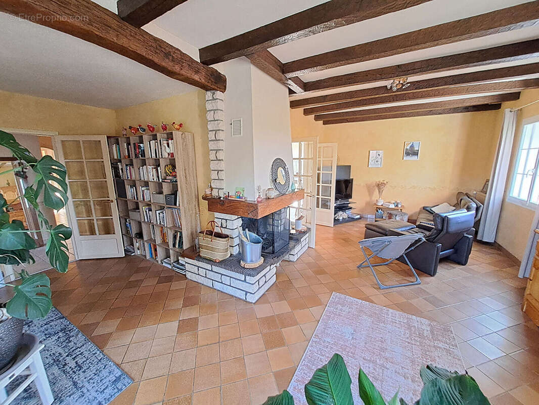 Maison 164 m² à Le Perrier  - photo 3