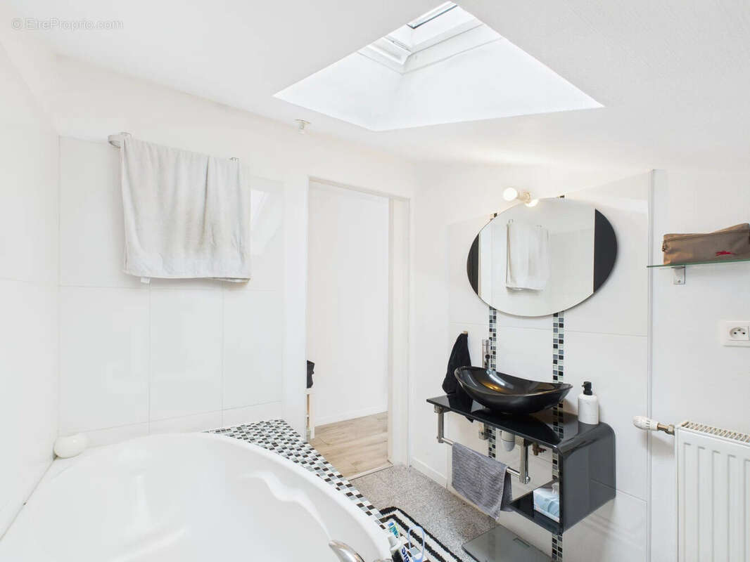salle de bains - Appartement à COLMAR