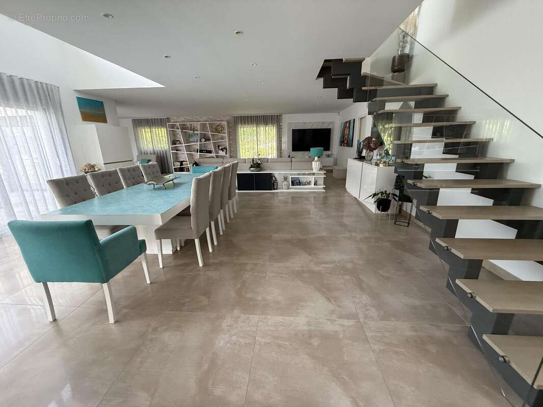 Photo 6 - Maison à LIMONEST