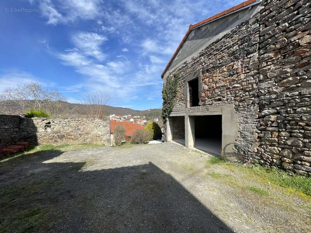 Maison à CHATELGUYON