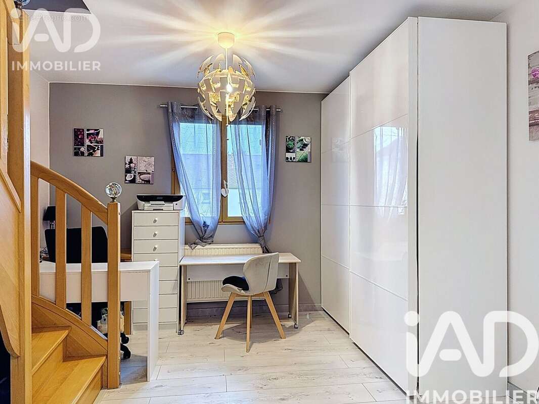 Photo 7 - Maison à VILLIERS-SUR-MORIN