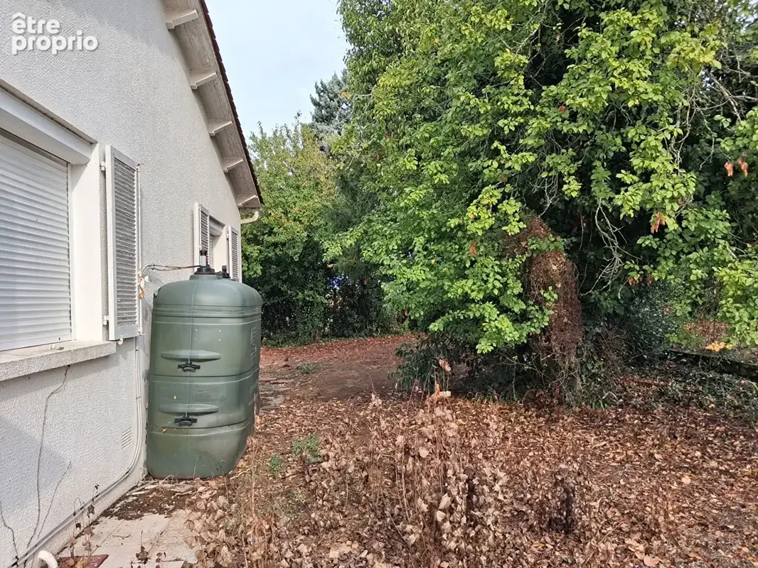 ECHILLAIS - Maison de 106 m² de plain-pied , 3 chambres, jardin. - photo 4