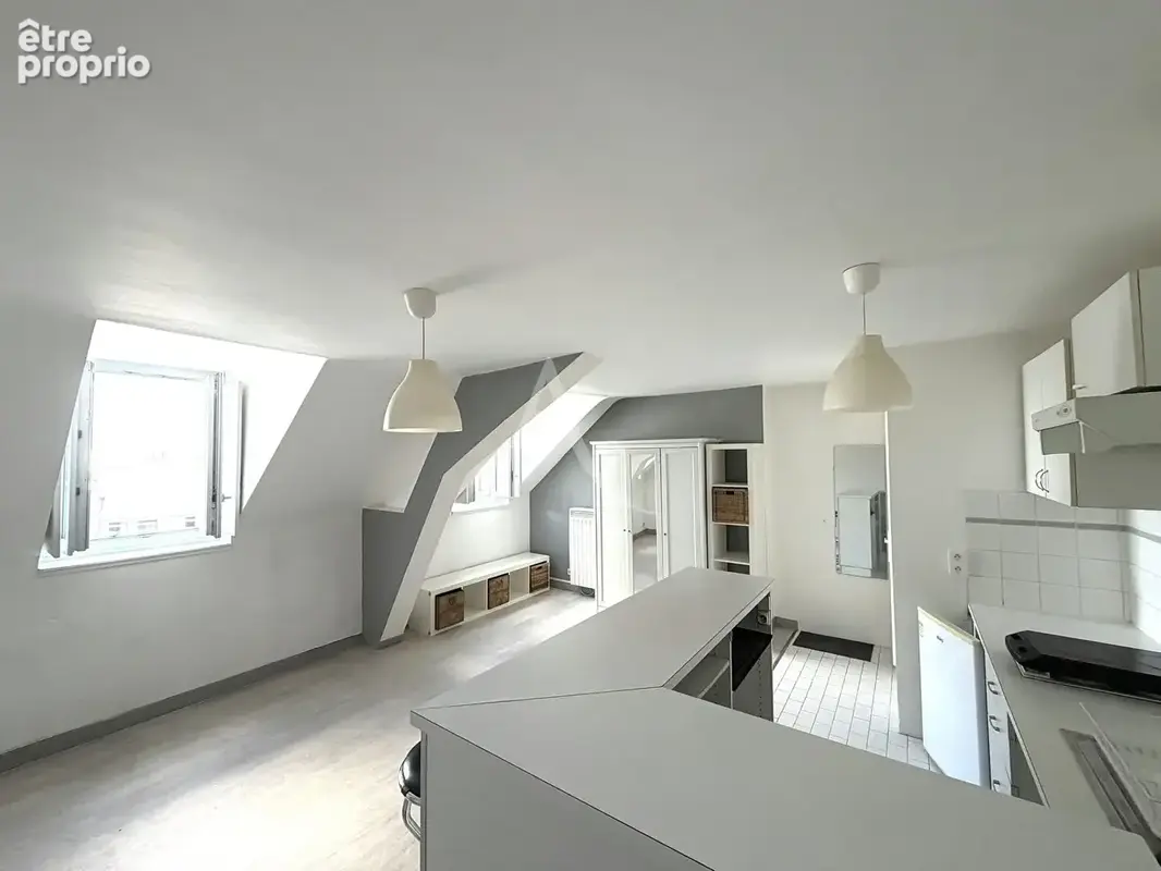 Exclusivité, quartier Graslin, idéal investissement locatif ou première acquisition : charmant studio lumineux de 25 m2 au derni - photo 2