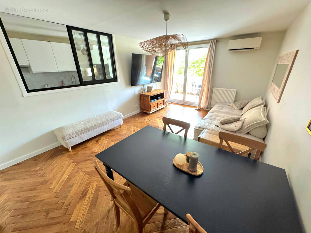 Appartement à MARSEILLE-9E