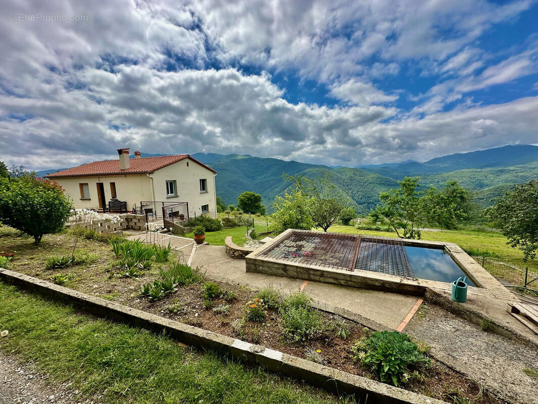 Maison à MONTFERRER