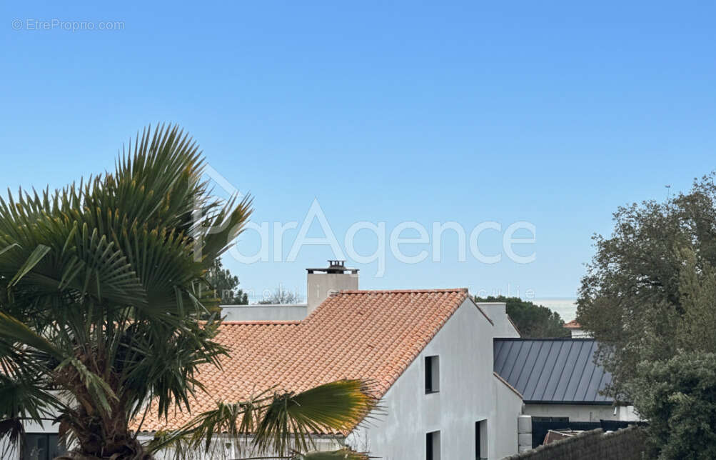 Maison à VAUX-SUR-MER